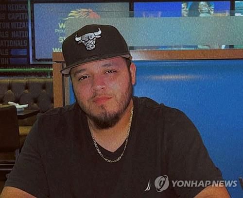 미국 정부 '행정적 오류'로 추방된 합법체류자(로이터=연합뉴스 자료사진) 미국에 합법적으로 체류중이다가 미국 정부의 '행정적 오류'로 추방된 메릴랜드 주민 킬마르 아브레고 가르시아의 사진. 아브레고 가르시아 가족이 제공한 사진을 로이터통신이 2025년 4월 9일 배포. 제3자 제공 사진. 크레딧 표시 필수. [Abrego Garcia Family/Handout via REUTERS] 2025.4.10/