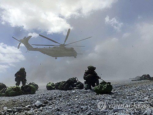 미군·필리핀군 연례 합동 훈련 '발리카탄'지난해 4월 26일(현지시간) 필리핀 팔라완주에서 열린 미군·필리핀군 연례 합동 훈련 '발리카탄'에 참가한 필리핀군 모습. 2025.04.16 [EPA 연합뉴스 자료사진. 재판매 및 DB 금지]