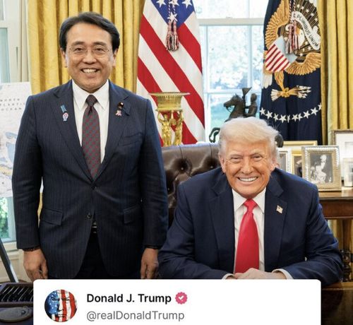 도널드 트럼프 미국 대통령과 아카자와 료세이 일본 경제재생상[트럼프 대통령 트루스소셜 계정 캡처. 재판매 및 DB 금지]