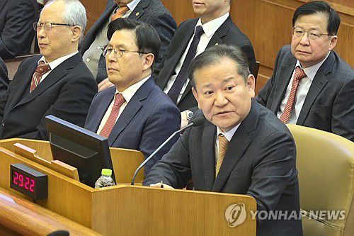 이상민 전 장관, 윤 대통령 탄핵심판 7차 변론 증인 출석(서울=연합뉴스) 이상민 전 행정안전부 장관이 11일 서울 종로구 헌법재판소에서 열린 윤석열 대통령 탄핵심판 7차 변론에서 증인으로 출석해 발언하고 있다. 2025.2.11  [헌법재판소 제공. 재판매 및 DB 금지] photo@yna.co.kr