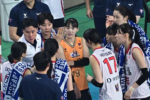 한국 올스타의 작전 타임[한국배구연맹 제공. 재판매 및 DB 금지]