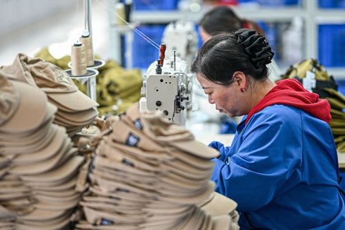 미국 수출용 모자를 만드는 중국 장쑤성의 한 공장 [AFP 연합뉴스 자료사진. 게티이미지]
