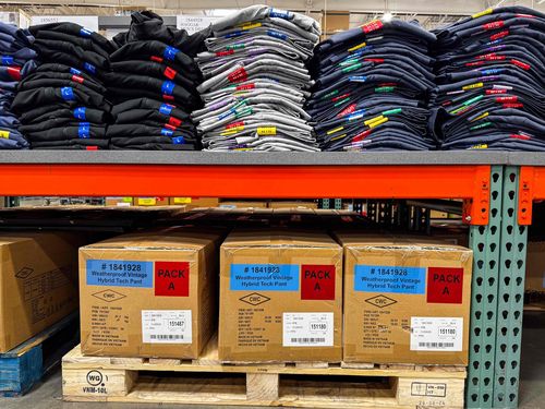 의류 제품들 [연합뉴스 자료사진]