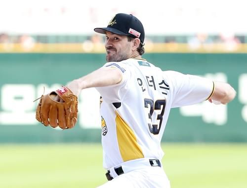 26일 키움을 상대로 역투하는 SSG 앤더슨.[SSG 랜더스 제공. 재판매 및 DB 금지]