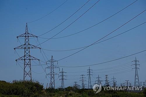 스페인 송전탑[로이터 연합뉴스 자료사진. 재판매 및 DB 금지]