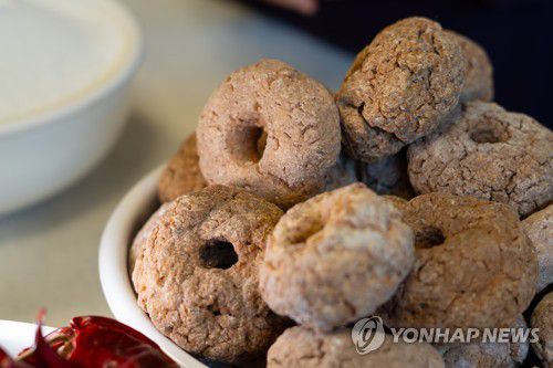 순창 고추장 명인 강순옥 여사가 만든 고추장 메주 [사진/성연재 기자]