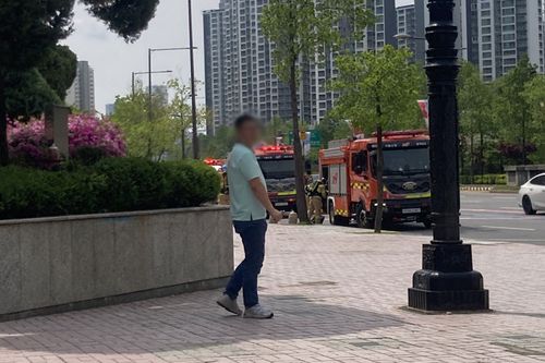 소방 "잠실 롯데마트서 용접 중 화재…진화 중"[독자 제공. 재판매 및 DB 금지]
