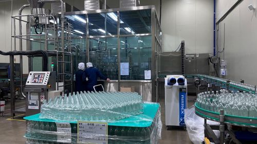 생산 중인 '인천 앞바다 첫 사이다'[컨템플레이티브 제공. 재판매 및 DB 금지]