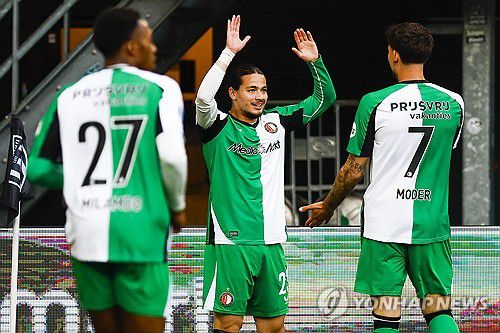 멀티골을 터트린 아니스 하지 무사[EPA=연합뉴스]