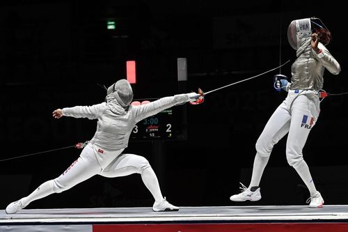 4일 SKT 그랑프리 때 전하영(왼쪽)의 경기 모습[대한펜싱협회 제공. 재판매 및 DB 금지]