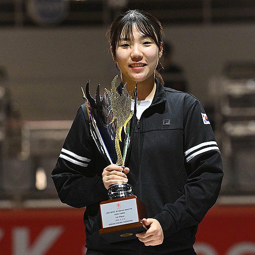 4일 SK텔레콤 사브르 그랑프리 여자부 우승을 차지한 전하영[대한펜싱협회 제공. 재판매 및 DB 금지] photo@yna.co.kr