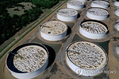 미국 오클라호마 쿠싱의 원유 저장시설.연합뉴스 자료사진.