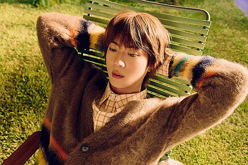 BTS 진, 오늘 신곡 '러닝 와일드' 리믹스 발표(서울=연합뉴스) 그룹 방탄소년단(BTS)의 진이 19일 오후 2시 솔로 앨범 타이틀곡 '러닝 와일드'(Running Wild)의 리믹스 음원을 발표한다고 소속사 빅히트뮤직이 밝혔다. 사진은 그룹 방탄소년단(BTS) 진. 2024.11.19 [빅히트뮤직 제공. 재판매 및 DB 금지] photo@yna.co.kr