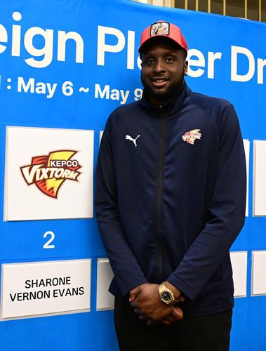 한국전력의 지명을 받은 에번스[한국배구연맹 제공. 재판매 및 DB 금지]