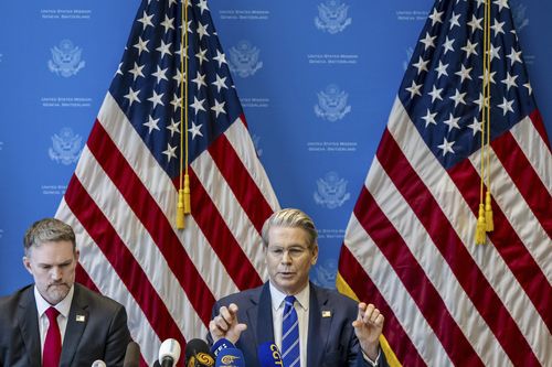 제네바 미중 합의 설명하는 스콧 베선트 재무장관과 제이미슨 그리어 USTR 대표[AP 연합뉴스. 재판매 및 DB 금지]