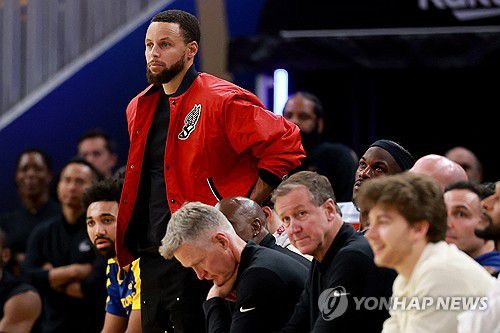 답답한 표정의 스테픈 커리[Getty Images via AFP=연합뉴스. 재판매 및 DB 금지]