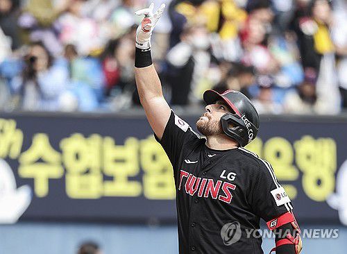 LG 오스틴 세리머니[연합뉴스 자료사진]