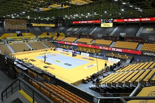 안전 문제로 사용이 중단됐던 의정부체육관 내부 [한국배구연맹 제공. 재판매 및 DB 금지]