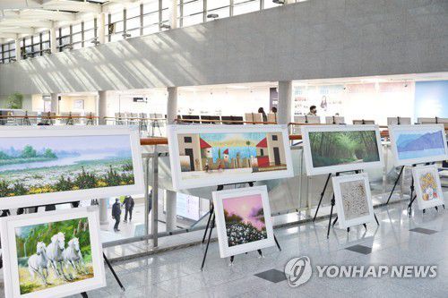 한 병원에 설치된 미술 작품[강원대병원 제공. 재판매 및 DB금지]