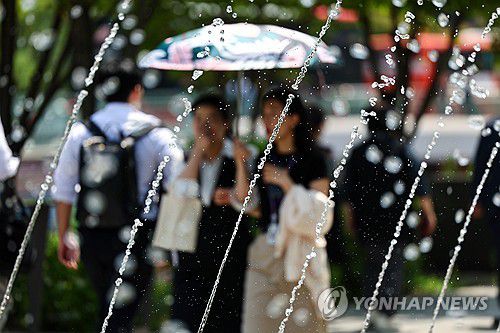 어느새 여름이 눈 앞[연합뉴스 자료사진]