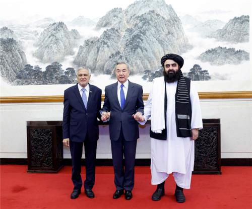 21일 베이징에서 만난 파키스탄·중국·아프가니스탄 외무장관[중국 외교부 제공. 재판매 및 DB 금지]