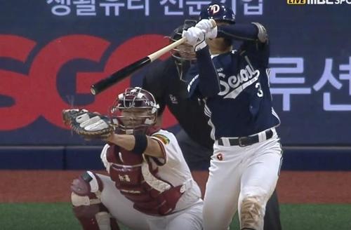 체크 스윙 볼 판정한 장면[티빙 중계화면 캡처. 재배포 및 DB 금지]