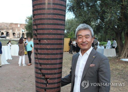 2024년 6월 로마에서 전시회 당시의 박은선 조각가[연합뉴스 자료사진. 재판매 및 DB 금지]