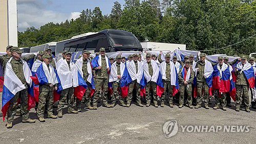 송환된 러시아군 포로들[EPA/러시아 국방부 연합뉴스. 재판매 및 DB 금지]