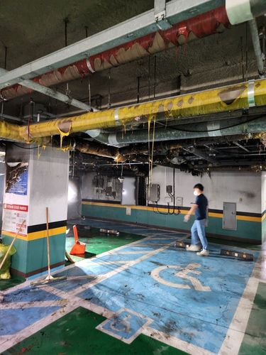 주상복합아파트 지하 주차장 [박재천 촬영]