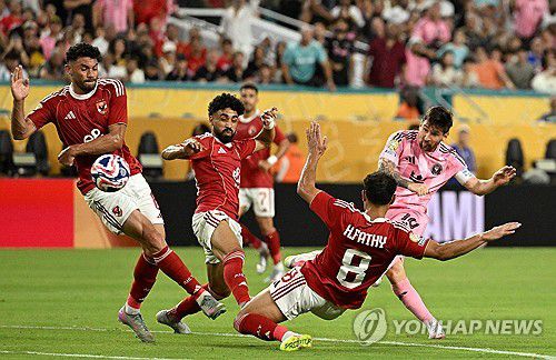 슈팅하는 리오넬 메시[AFP=연합뉴스. 재판매 및 DB 금지]