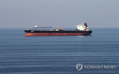 OIL-SHIPPING/HORMUZ호르무즈 해협 통과하는 유조선 [로이터=연합뉴스 자료사진. 재판매 및 DB 금지]