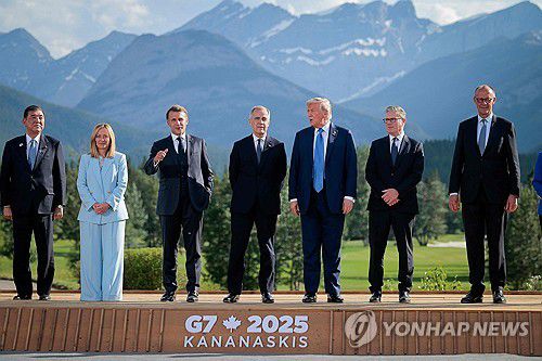 G7 정상회의에 참석한 각국 정상들[AFP=연합뉴스. 재판매 및 DB 금지]