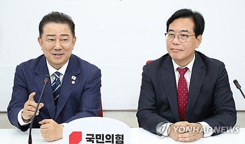 여야 원내대표[연합뉴스 자료사진]