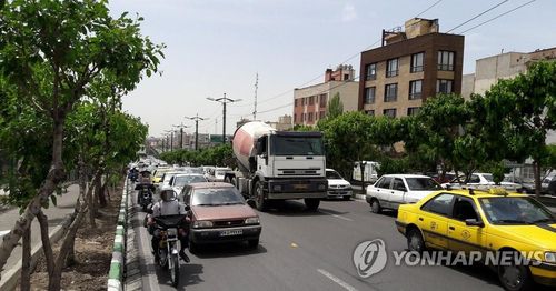 테헤란 서울로의 평소 모습(테헤란=연합뉴스) 강훈상 특파원 = 1977년 서울과 테헤란시의 자매결연으로 생긴 테헤란 서울로. hskang@yna.co.kr