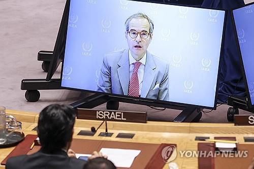 안보리 브리핑하는 라파엘 그로시 IAEA 사무총장[뉴욕 EPA=연합뉴스. 재판매 및 DB 금지]
