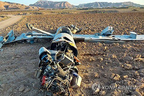 이란 이스파한 지역에서 격추된 이스라엘 드론 [EPA=연합뉴스 자료사진. 이란군 제공. 재판매 및 DB금지]