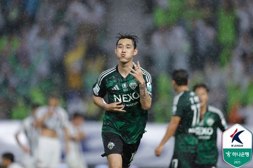 전북 송민규의 골 세리머니[한국프로축구연맹 제공. 재판매 및 DB 금지]