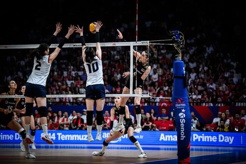 블로킹하는 한국 선수들[FIVB 홈페이지 캡처. 재판매 및 DB 금지]