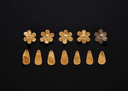 금 꾸미개 최근 발굴 조사한 정읍 은선리와 도계리 고분군에서 출토된 금 꾸미개로, 금이 약 88%, 은이 약 11% 섞인 이원계 합금이다. [전주대학교박물관 제공. 재판매 및 DB 금지]