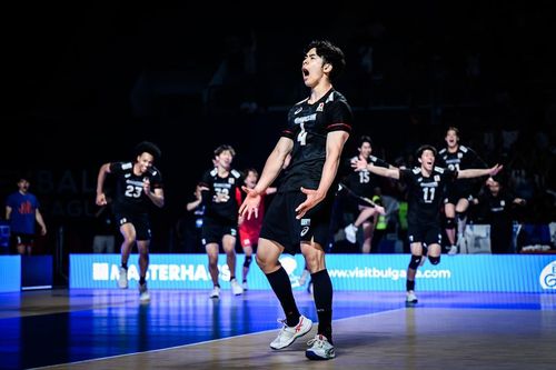 승리 후 기뻐하는 일본 남자배구 대표팀의 미야우라 겐토[FIVB 홈피 캡처. 재판매 및 DB 금지]