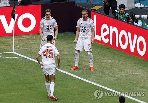 득점을 기뻐하는 뮌헨 선수들[로이터=연합뉴스]