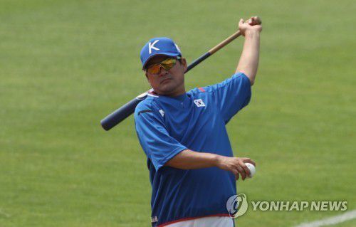 국가대표 코치로 아시안게임에 참가한 이종범 코치[연합뉴스 자료사진]