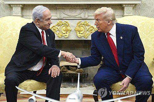 네타냐후 총리와 트럼프 대통령[AP=연합뉴스 자료사진. 재판매 및 DB금지]