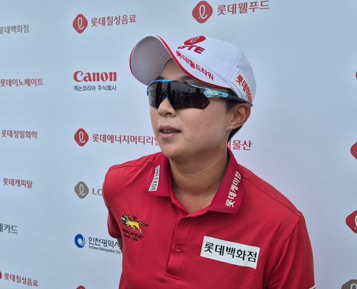 인터뷰하는 김효주(인천=연합뉴스) 김경윤 기자 = 김효주가 6일 인천 베어즈베스트 청라(파72·6천684야드)에서 열린 KLPGA 투어 제15회 롯데 오픈(총상금 12억원)을 마친 뒤 인터뷰하고 있다. 2025.7.6. cycle@yna.co.kr