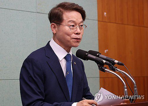 민주당 민형배 의원[연합뉴스 자료사진]