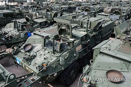 순환배치 마친 고스트 여단 스트라이커 장갑차지난 6월 13일 경기도 동두천시 캠프 케이시에서 미 육군 제2보병사단 제1스트라이커여단(고스트 여단)의 스트라이커 장갑차가 대기하고 있다.     고스트 여단은 9개월간의 순환 근무를 마치고 제4보병사단 제1스트라이커여단(레이더 여단)과 교대한다. [연합뉴스 자료사진]