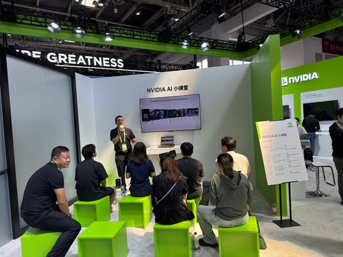 엔비디아의 'AI 교실'    (베이징=연합뉴스) 정성조 특파원 = 16일 오후 중국 베이징 국제전시컨벤션센터에서 열린 제3회 중국국제공급망촉진박람회에서 미국 반도체기업 엔비디아 관계자가 중국 개발자들을 대상으로 AI 프로그래밍 툴을 설명하고 있다. 2025.7.16 xing@yna.co.kr