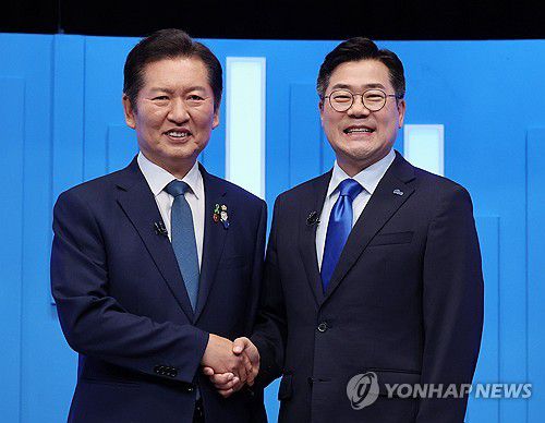 정청래 "표결로 돌파"·박찬대 "강하되 세련되게"…첫 토론 대결