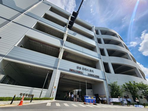 고양 물류센터에 마련된 입양기록물 임시서고(고양=연합뉴스) 김다혜 기자 = 23일 아동권리보장원의 입양기록물 임시 서고가 마련된 경기 고양시 덕양구의 한 물류센터. 2025.7.23