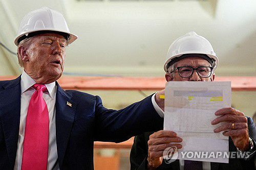 도널드 트럼프 미국 대통령(좌측)과 제롬 파월 연준 의장(우측)[로이터 연합뉴스 자료사진]